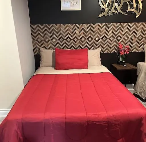 Experience Elegance At Paramount Chicago
