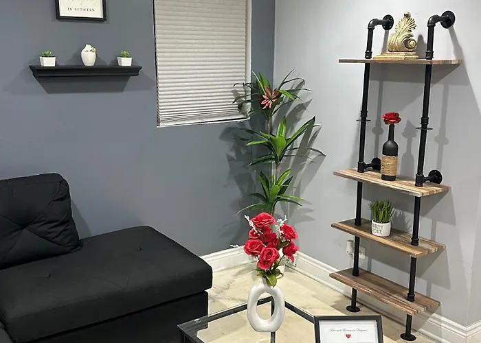 Experience Elegance At Paramount Apartment Chicago